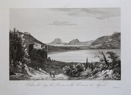 Veduta del Lago di Averno nella Provincia di Napoli