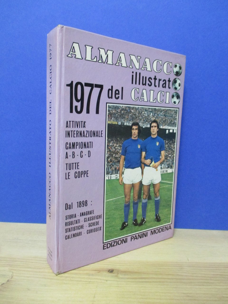 Almanacco illustrato del calcio 1977.