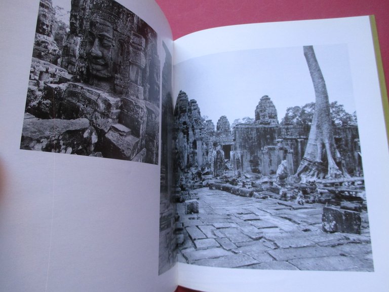 Cambogia. Angkor temples / Attraverso le antiche pietre.