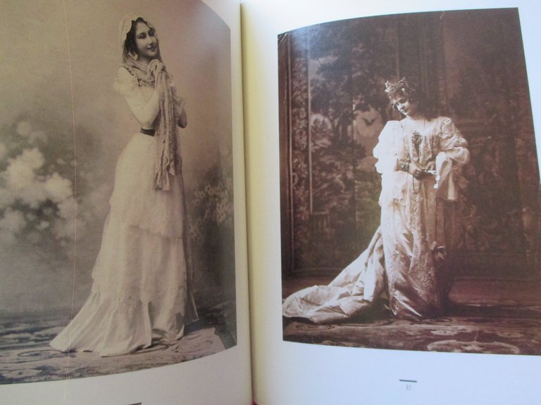 Donna. " La Belle Époque " nella Sala di Posa …