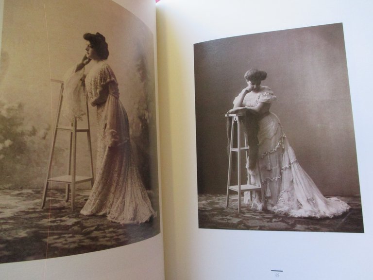 Donna. " La Belle Époque " nella Sala di Posa …