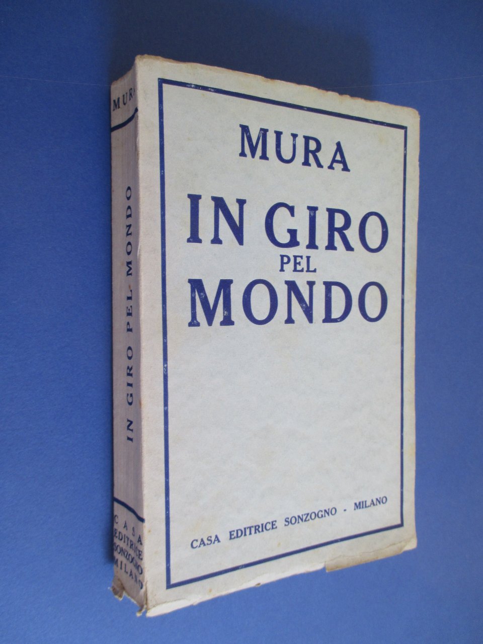 In giro pel mondo.