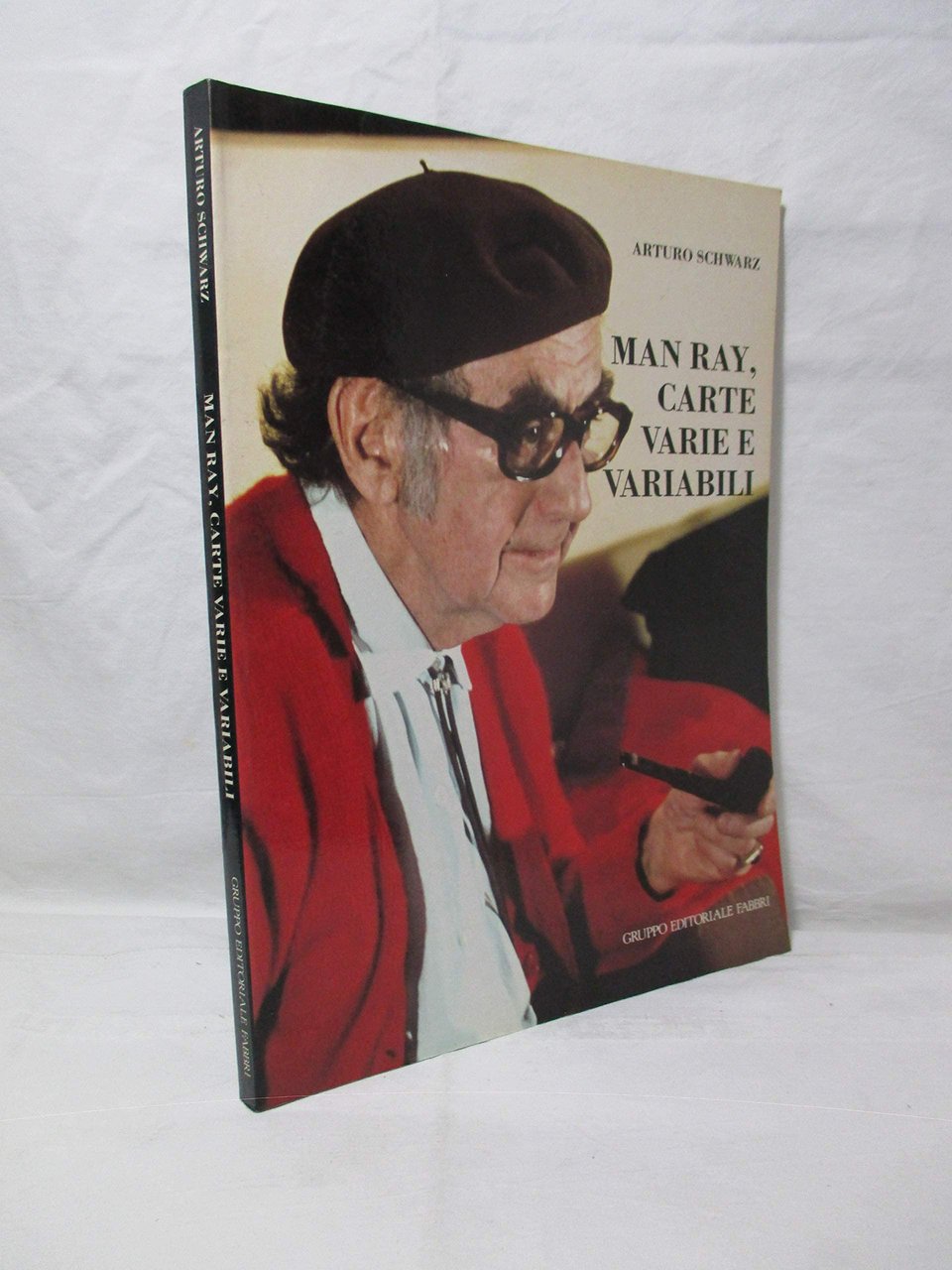 Man Ray, carte varie e variabili.