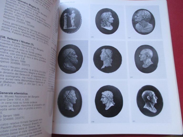 Ritrattini in cera d’epoca neoclassica. La collezione Santarelli e un'appendice …