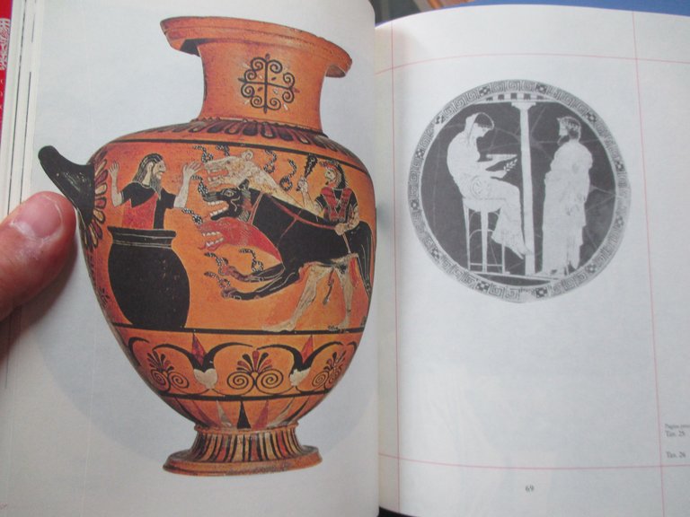 Vessel and vase. La simbolica dei contenitori del sublime.