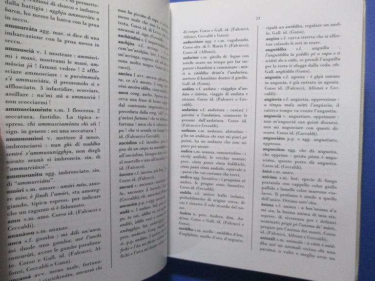Vocabolario del dialetto maddalenino antico.