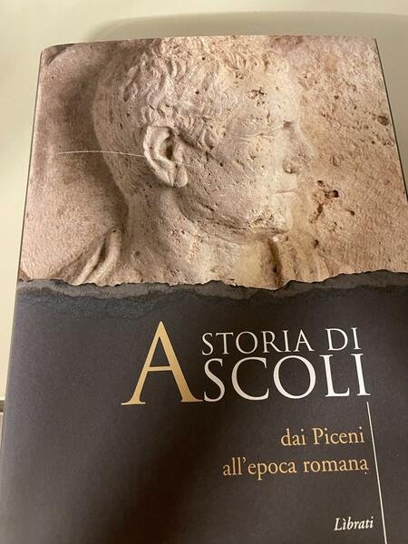 Storia di Ascoli dai Piceni all'epoca romana.