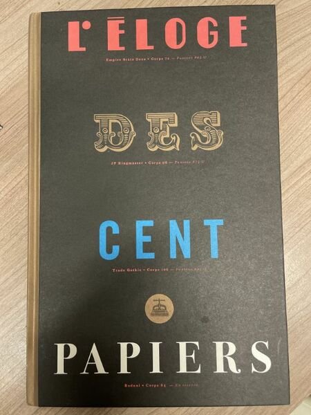 L'éloge des cent papiers