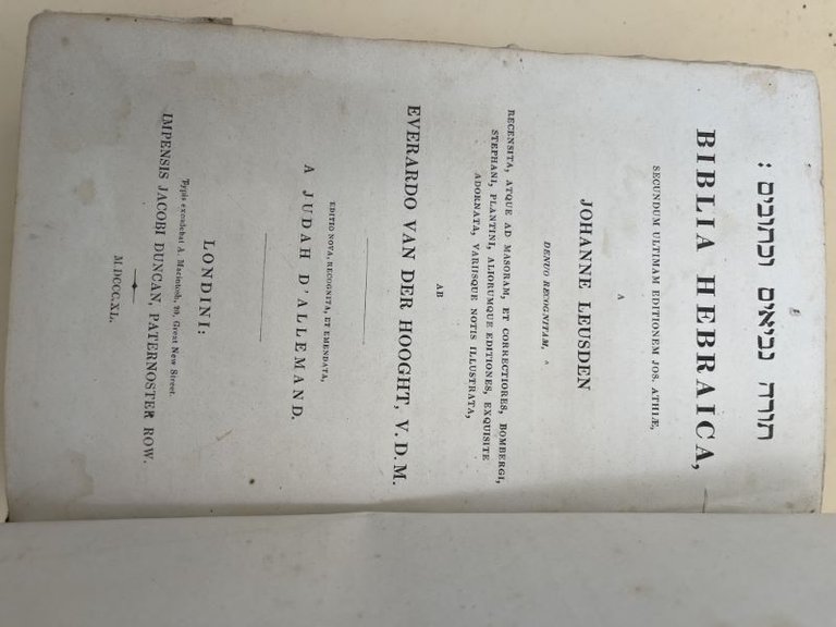 Biblia Hebraica. Secundum ultimam Editionem Jos. Athiae, a Johanne Leusden …