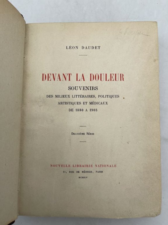 Devant la douleur