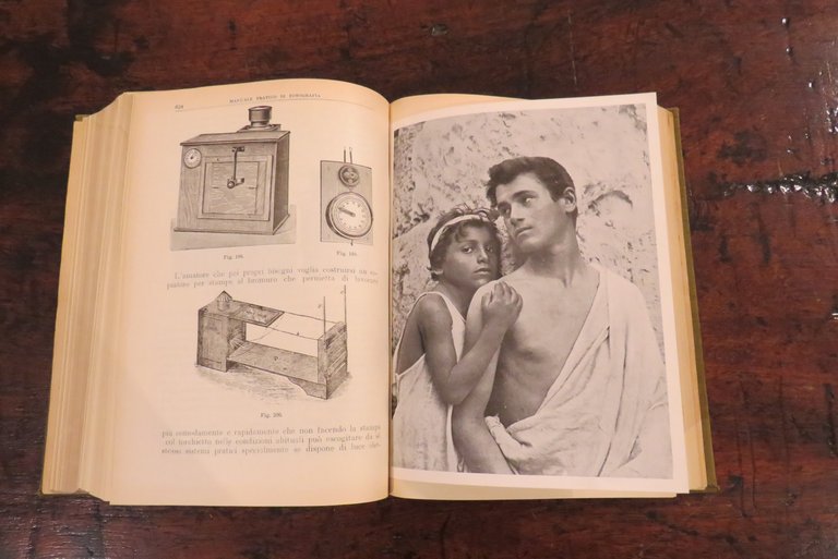 Enciclopedia fotografica. Manuale pratico completo e Ricettario di Fotografia.