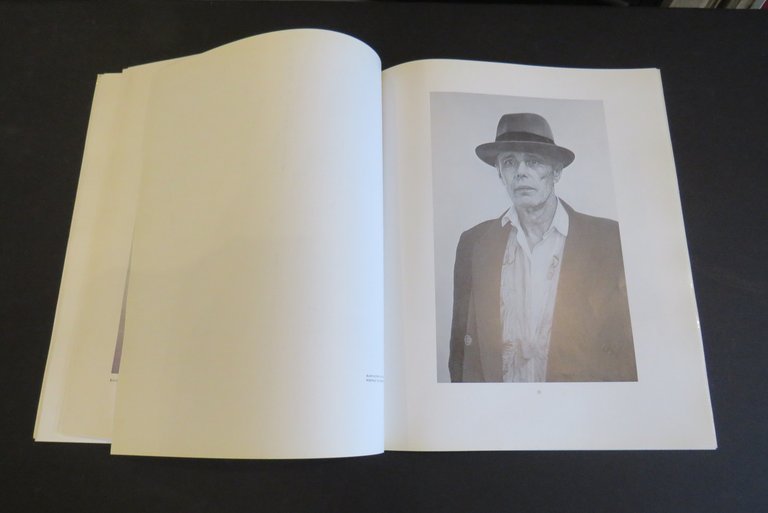 M.A.J.Y. MAGIE (Duchamp, Warhol, Beuys, Klein)