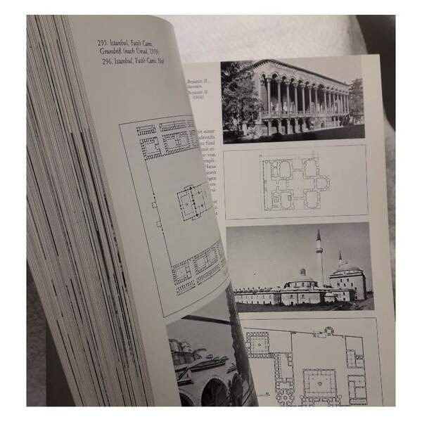 ISLAM -WETGESCHICHTE DER ARCHITEKTUR(1989)