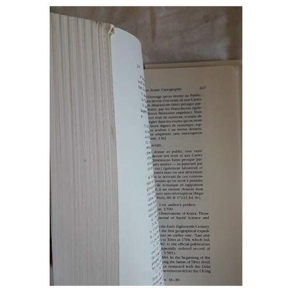 EAST MEETS WEST- THE JESUITS IN CHINA, 1582-1773(1988)