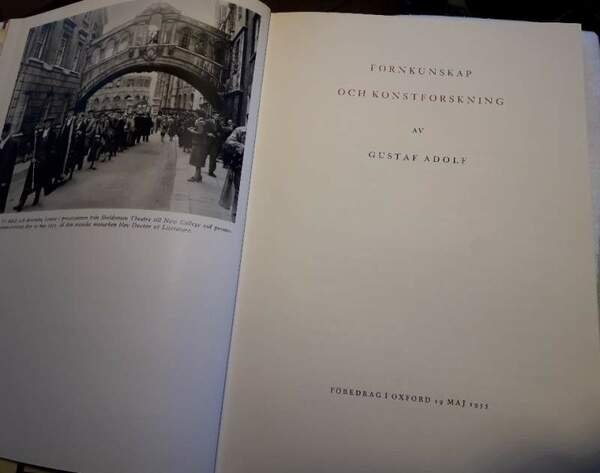 MED KUNGEN PA ACQUAROSSA-DEN ARCHOLOGISKA UTGRAVNINGEN AV EN ETRUSKISK STAD( …