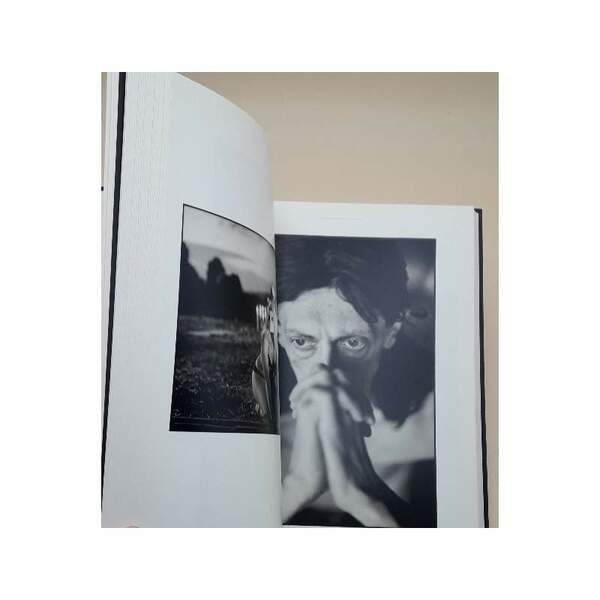 PER ANTICHE VIE-LA GIORNATA LIBERA DI UN FOTOGRAFO(2001)