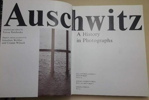 AUSCHWITZ -A HISTORY IN PHOTOGRAPHS(1998)