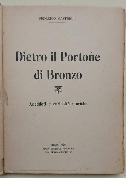 DIETRO IL PORTONE DI BRONZO (1928)