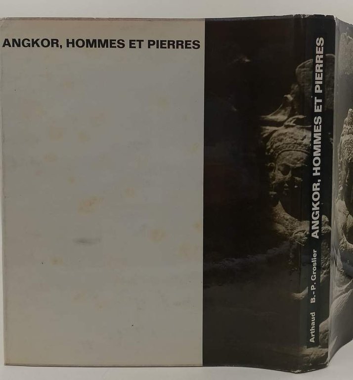 ANGKOR HOMME ET PIERRES( 1965)