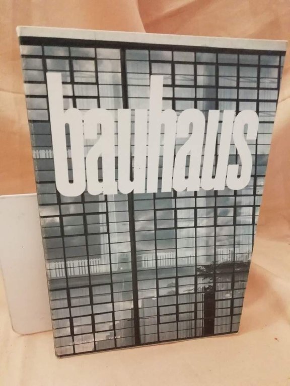 BAUHAUS DESSAU (1986)