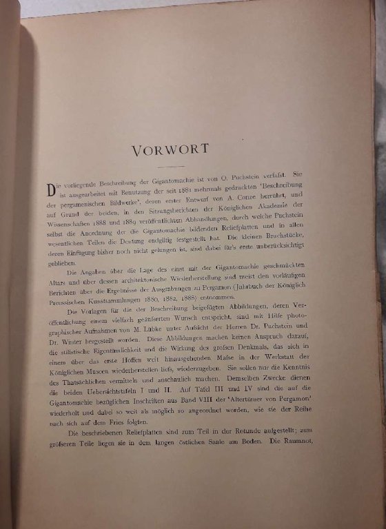 BESCHREIBUNG DER SKULPTUREN AUS PERGAMON-I- GIGANTOMACHIE( 1895)