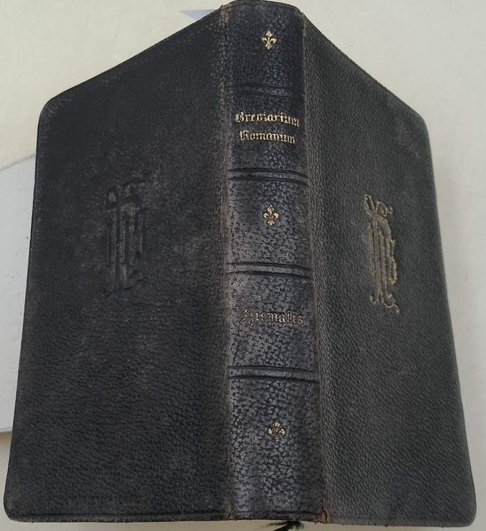 BREVIARIUM ROMANUM EX DECRETO SS. CONCILII TRIDENTINI RESTITUTUM...(1947)