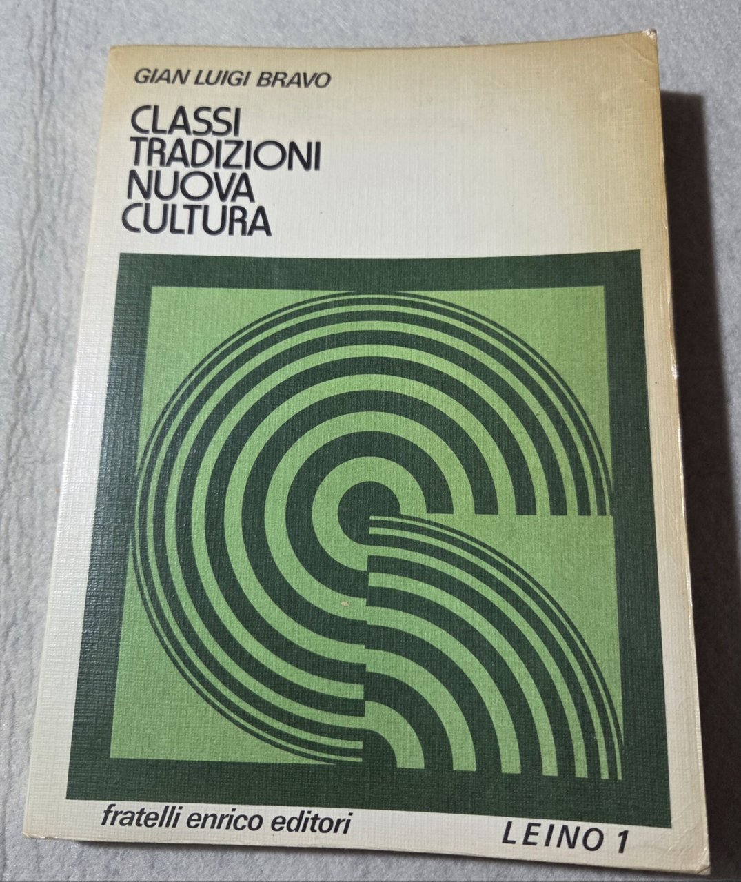 Classi tradizioni nuova cultura | Immagine principale