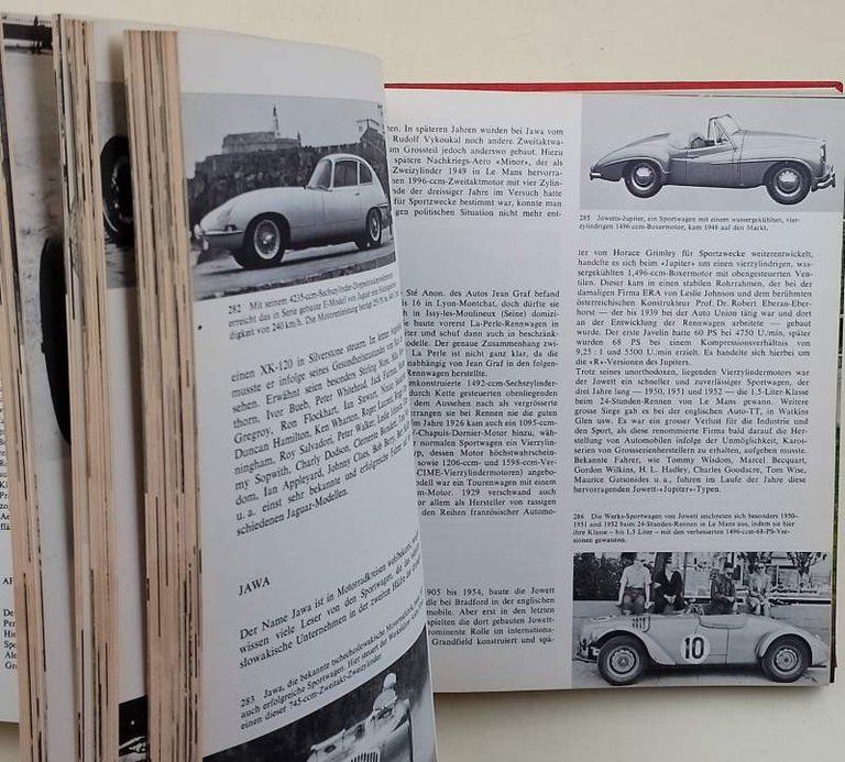 DAS GROSSE SPORT-UND RENNWAGENBUCH(1968)
