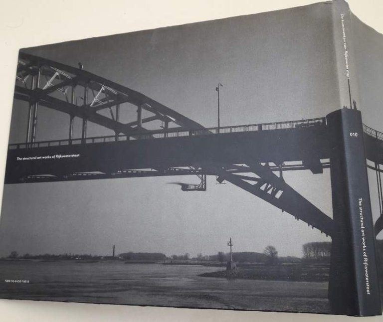 DE KUNSTWERKEN VON RIJKSWATERSTAAT(1993)