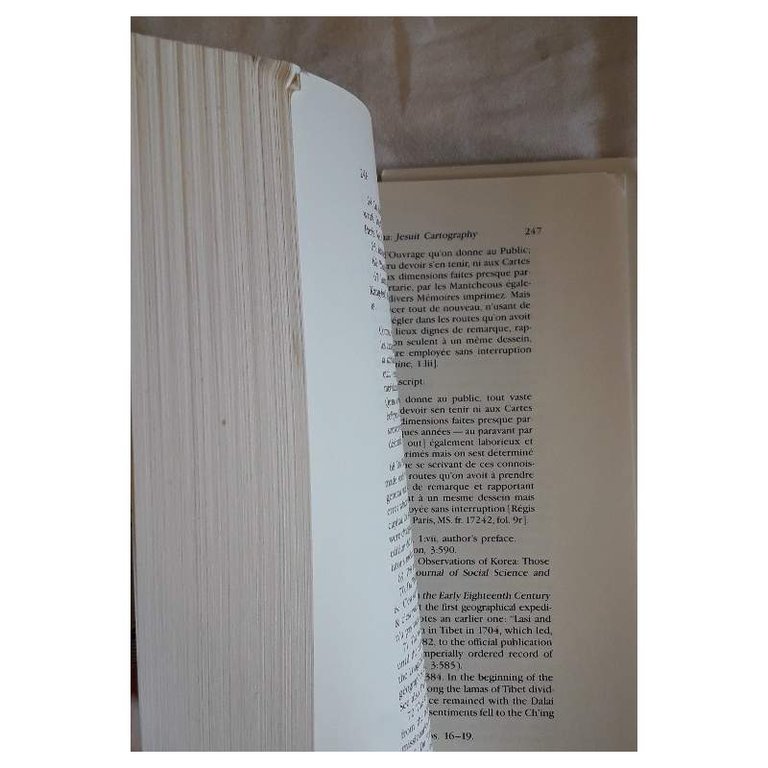 EAST MEETS WEST- THE JESUITS IN CHINA, 1582-1773(1988)