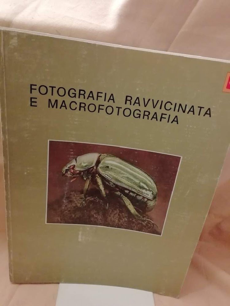 FOTOGRAFIA RAVVICINATA E MACROFOTOGRAFIA