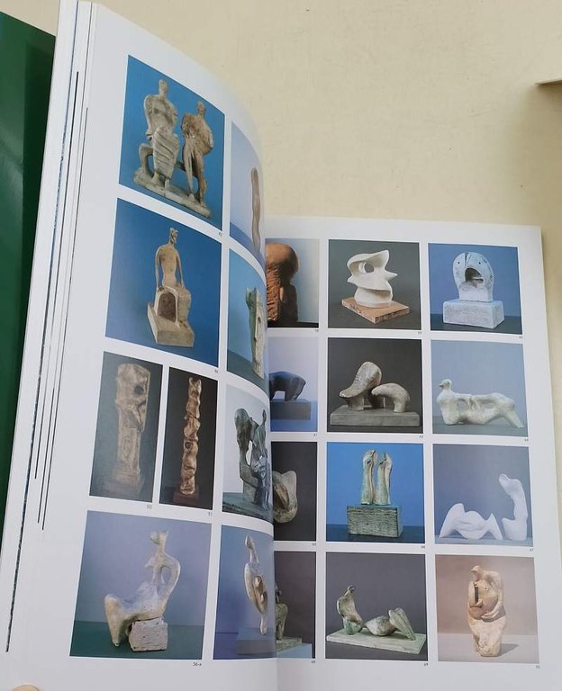HENRY MOORE- THE EXPANSE OF NATURE- THE NATURE OF MAN(2004)