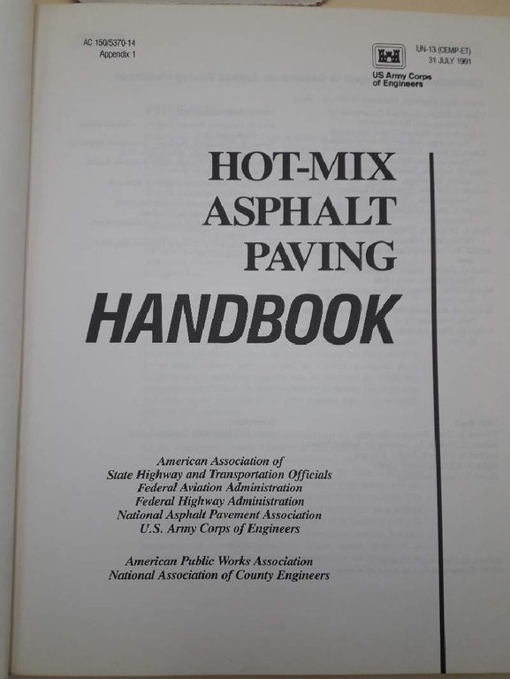 HOT-MIX ASPHALT PAVING HANDBOOK(19919