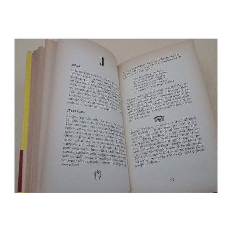 IL TOCCAFERRO-VADEMECUM DEL PERFETTO SUPERSTIZIOSO(1966)