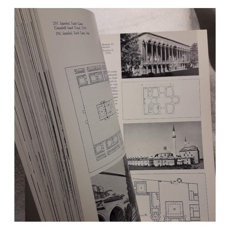 ISLAM -WETGESCHICHTE DER ARCHITEKTUR(1989)