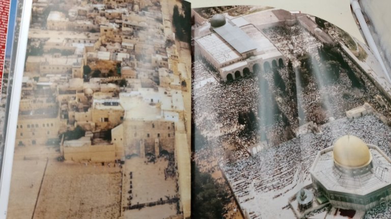 Jerusalem of the heavens-Millenium Edition- The Eternal city in bird's …