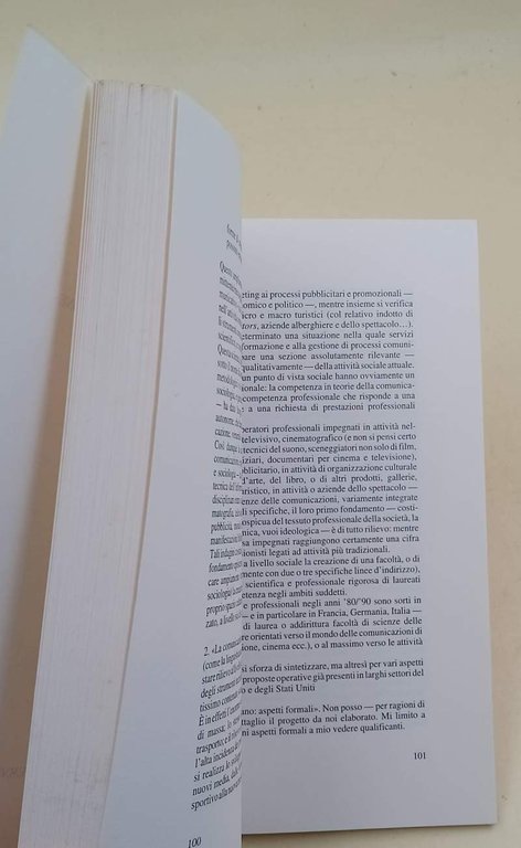 L'UNIVERSITA DELLA COMUNICAZIONE-FORME E CONTENUTI PER UNA NUOVA UNIVERSITA'(1994)