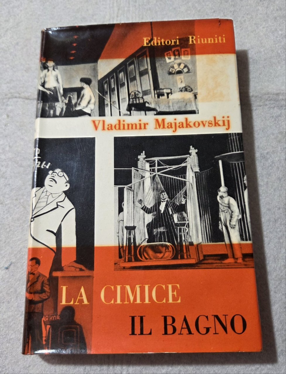 La cimice - Il bagno | Immagine principale