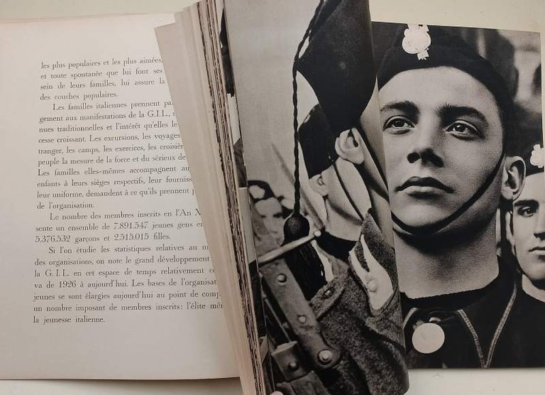 LA JEUNESSE ITALIENNE DU LICTEUR-GIOVENTU' ITALIANA DEL LITTORIO(1939)