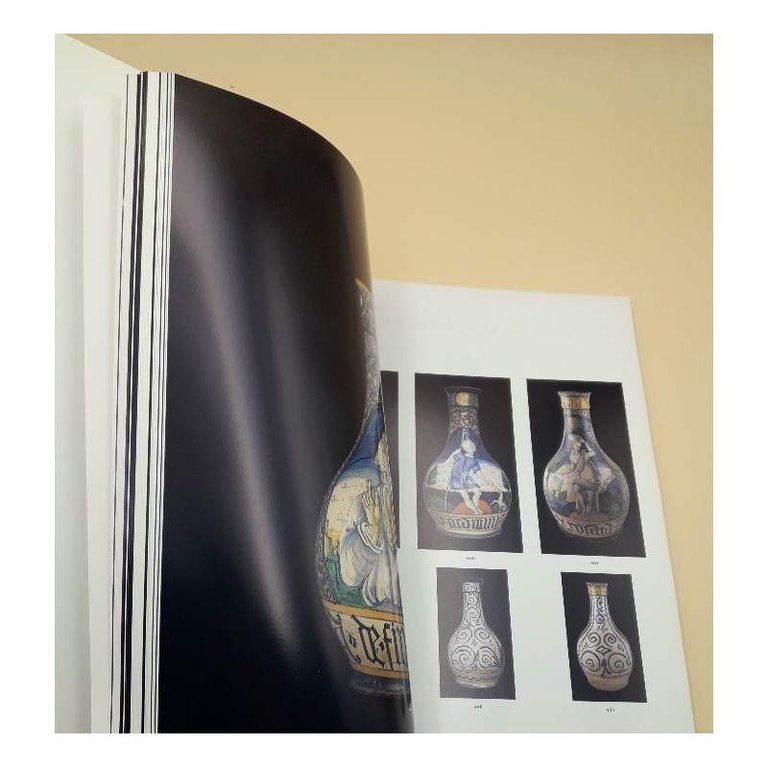 LE MAIOLICHE CINQUECENTESCHE DI CASTELLI-UNA GRANDE STAGIONE ARTISTICA RITROVATA(1989)