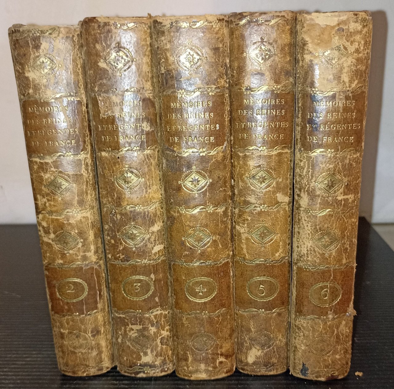 Mémoires, historique, critiques, et anecdotes del reines et régentes de …