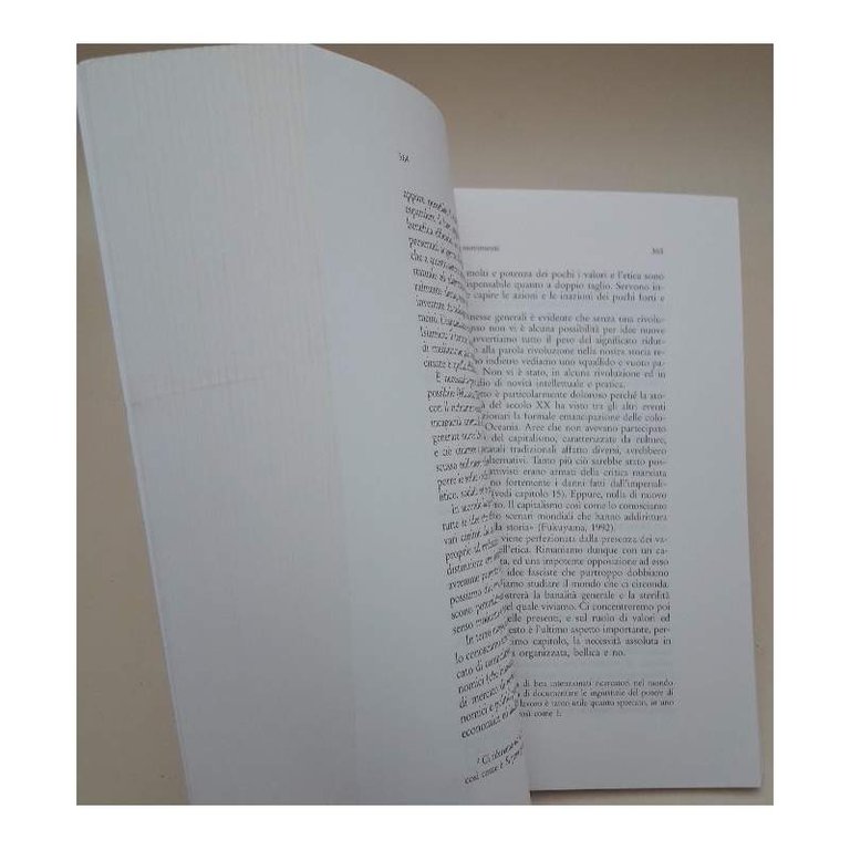 MODERATISMO E RIVOLUZIONE(2011)