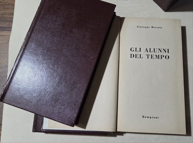 Opere : L'oro di Napoli - Gli alunni del sole …