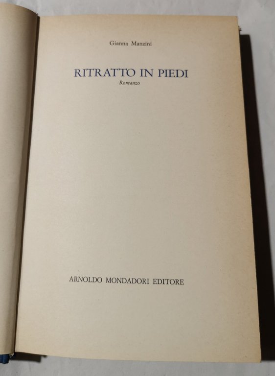 Ritratto in piedi