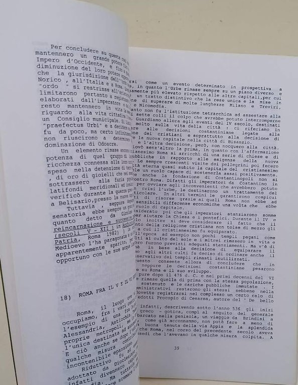 ROMA FRA TARDOANTICO E ALTOMEDIOEVO: ASPETTI AMMINISTRATIVI E URBANISTICI (1991)