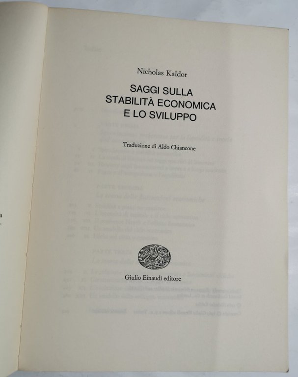 Saggi sulla stabilità economica e lo sviluppo
