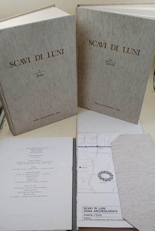 SCAVI DI LUNI-RELAZIONE PRELIMINARE DELLE CAMPAGNE DI SCAVO-1970-1971- 3 VOLL.(1973)