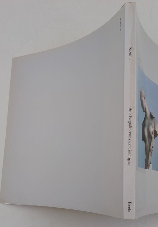 Sette fotografi per una nuova immagine