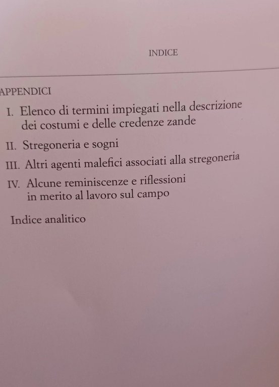 Stregoneria, oracoli e magia tra gli Azande