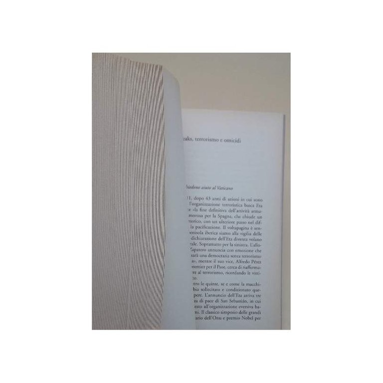 SUA SANTITA'-LE CARTE SEGRETE DI BENEDETTO XVI(2012)